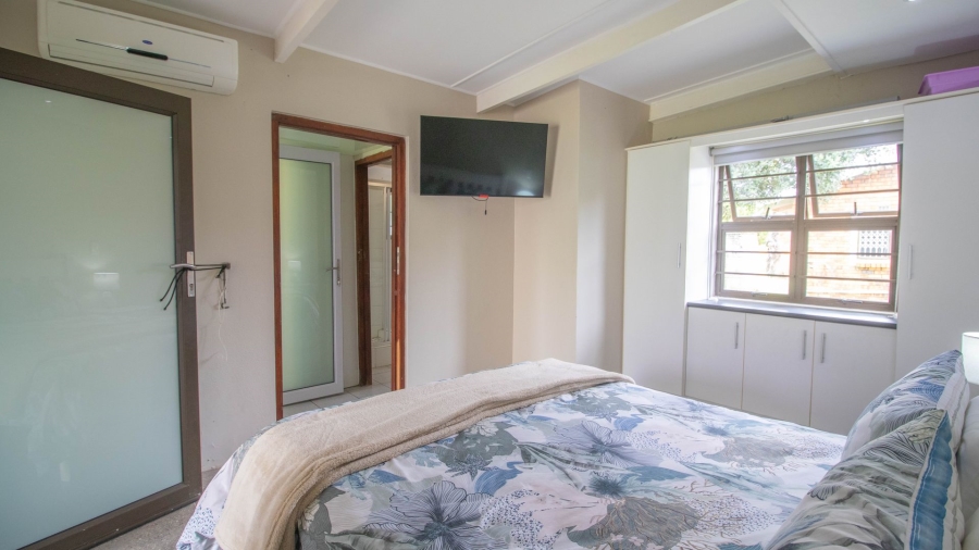 7 Bedroom Property for Sale in Marshstrand Eastern Cape